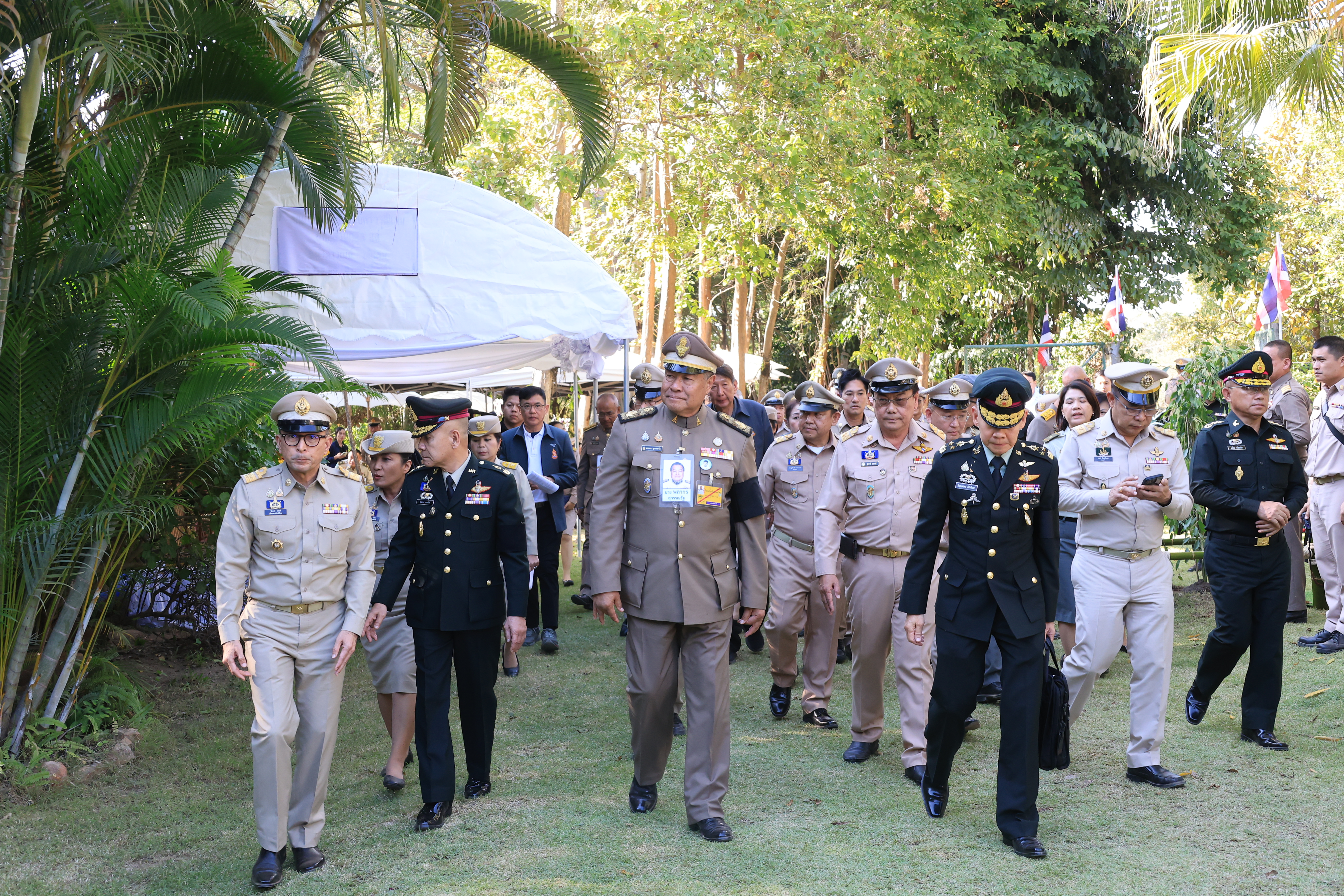 title - องคมนตรี ลงพื้นที่ติดตามและขับเคลื่อนโครงการพัฒนาพื้นที่ลุ่มน้ำแม่อาวอันเนื่องจากพระราชดำริ ตำบลนครเจดีย์ อำเภอป่าซาง จังหวัดลำพูน